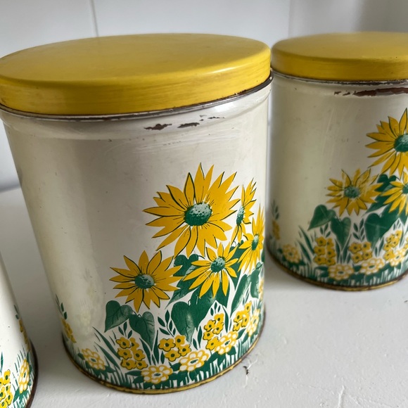 Set of 4 Vintage Metal Canisters - Picture 2 of 10